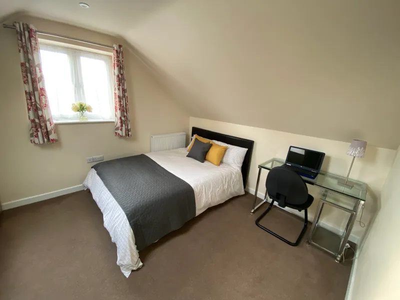 5 Bed Student House // Aug 2026 - Image 10
